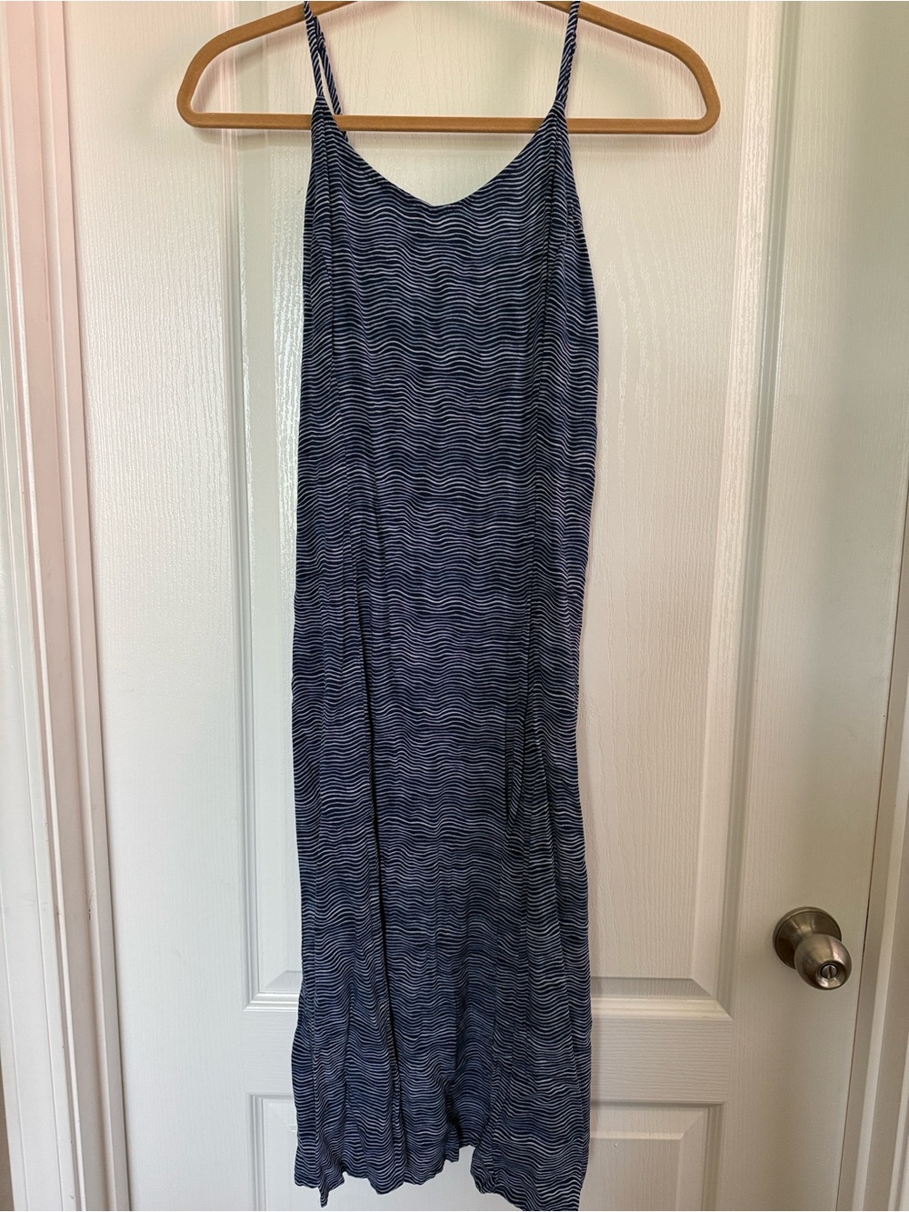 Old Navy Blue Wave-Print Midi Slip Dress